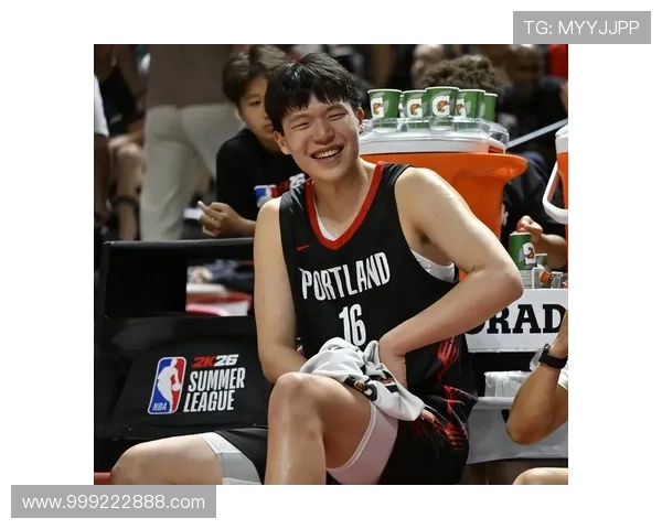 黄蜂逆转开拓者 米勒23+9格兰特24分